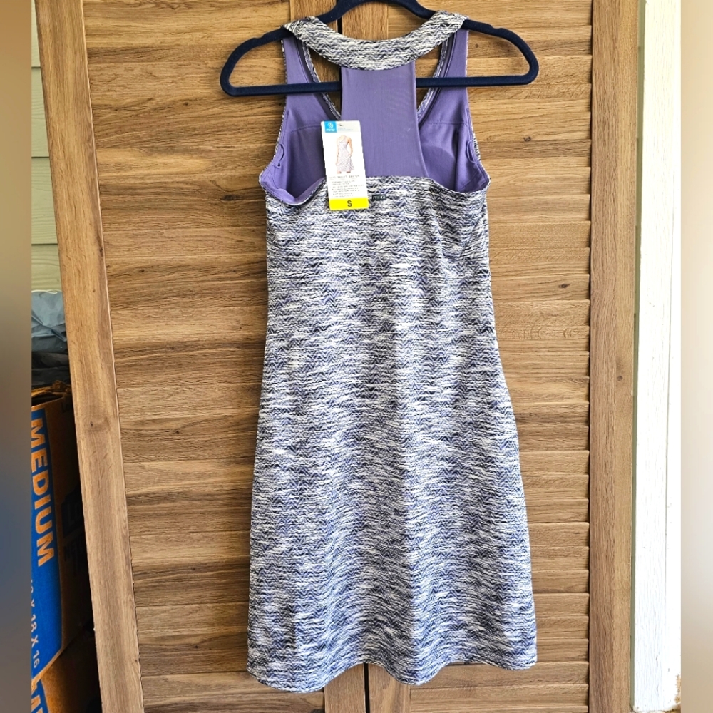 NWT purple active wear dress with pockets with padded build in bra size S